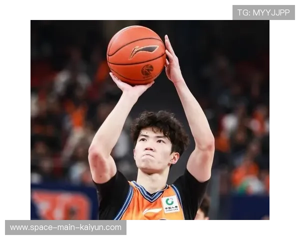 CBA星锐赛名单公布：偰李永炜领衔星锐队，新科状元杨曦皓领衔大学生联队